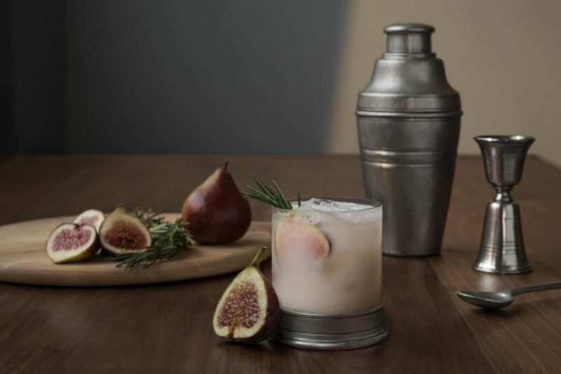 Wie gehe ich mit einem Cocktail-Shaker richtig um?