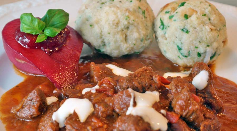 Gulasch Essen Mann