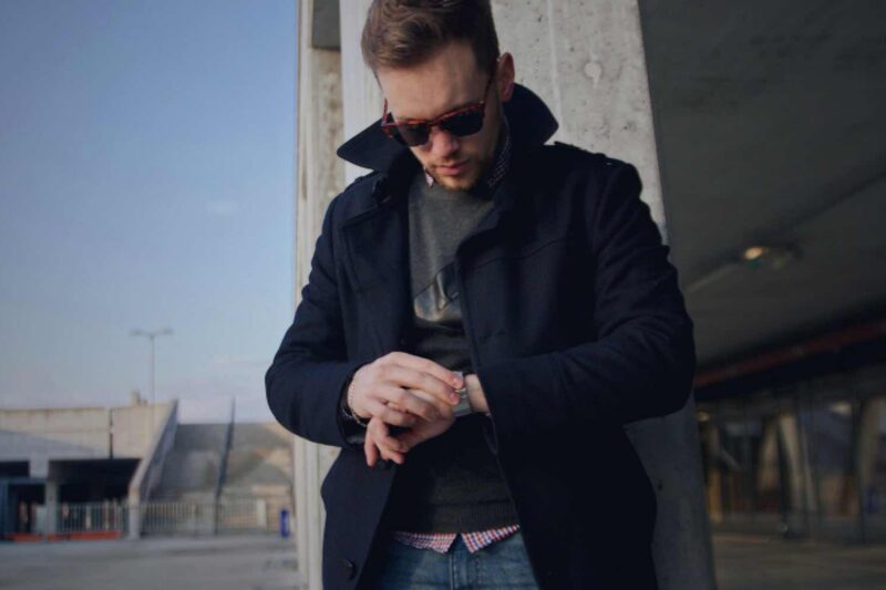 Herrenmode Winter 2025/26: Eleganz, Volumen und Understatement 