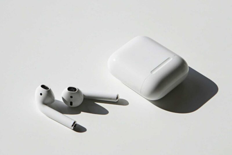 Kabellose In-Ear-Kopfhörer: Steg- oder Knopfdesign? Die Vor- und Nachteile der verschiedenen Kopfhörer-Formen