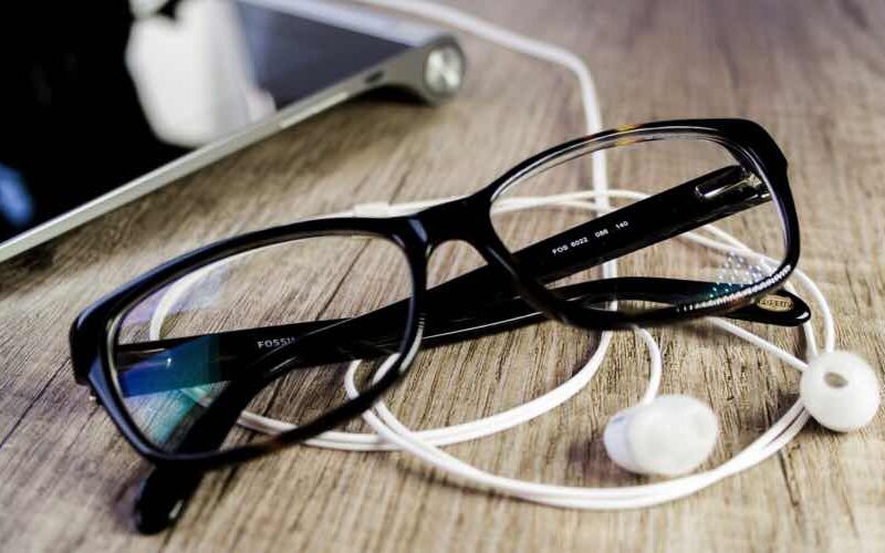 Kontaktlinsen oder Brille beim Sport?