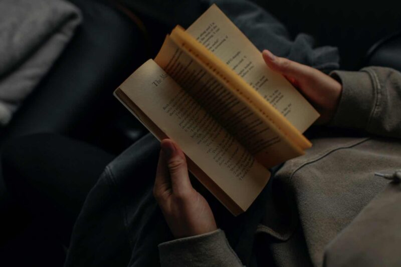 Wie Lesen und Erfolg Hand in Hand gehen