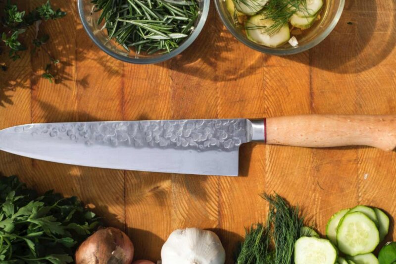 Welche Messer wirklich in die moderne Männerküche gehören (und auf was getrost verzichtet werden kann)