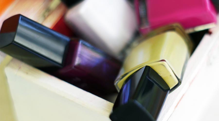 Nagellack Mann