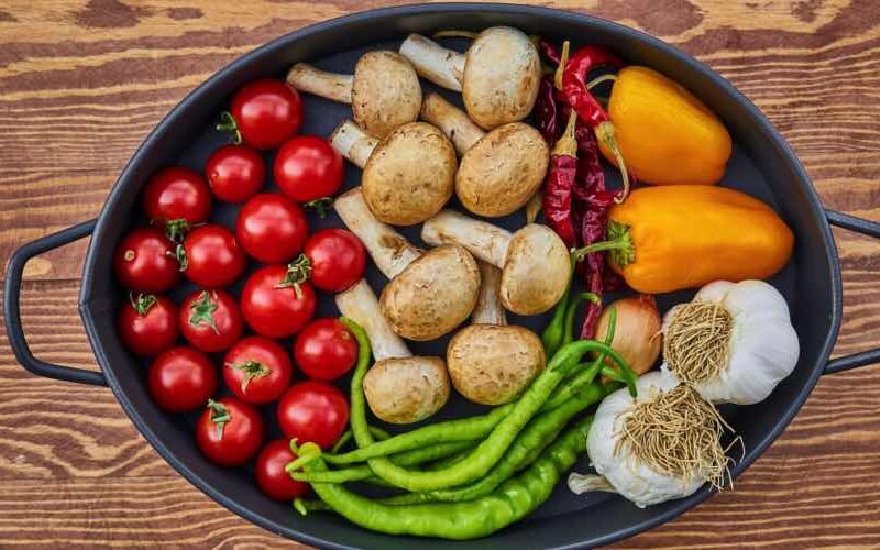Pickel bei Männern – richtige Ernährung