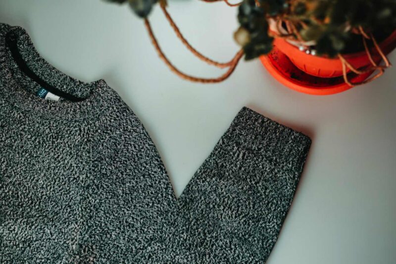 Pullunder kombinieren: drei stilvolle Outfit-Ideen für Herren