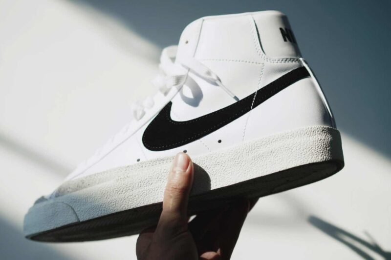 Sneaker kombinieren für sportlichen oder eleganten Chic