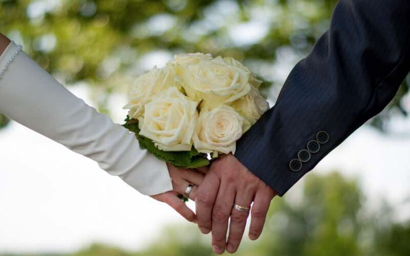 «Soll ich mein Mädchen heiraten?»