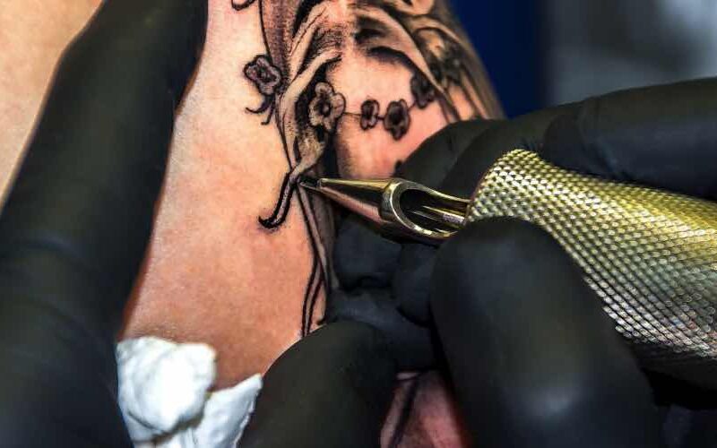 Die richtige Tattoo-Pflege davor und danach