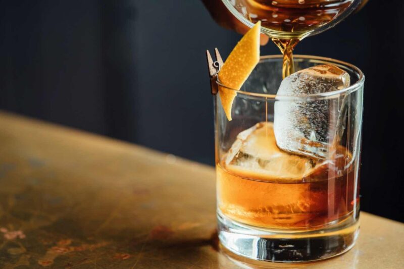 Whiskey: Der Gentleman’s Guide zum goldenen Genuss