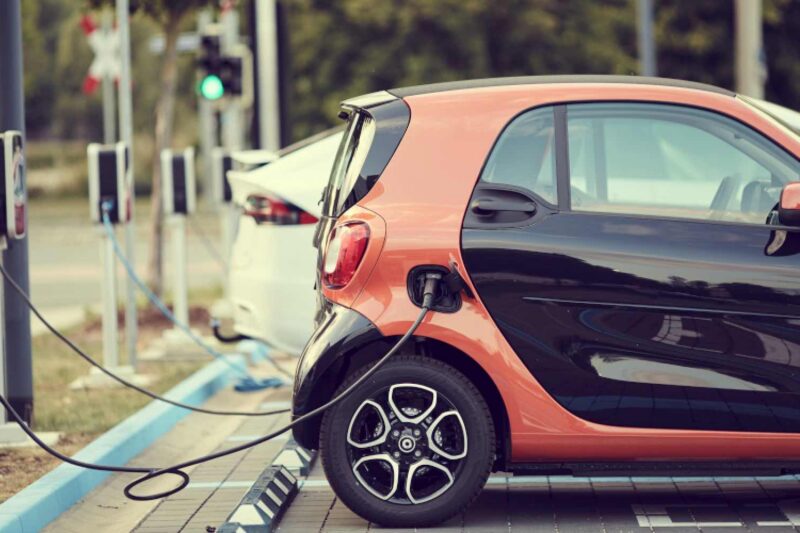 E-Mobilität: Warum sind Elektroautos nicht mehr wegzudenken? 