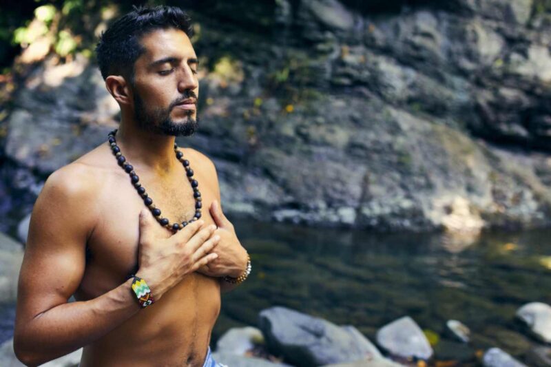 Mentale Stärke durch tibetische Meditation: der Weg zu mehr Souveränität